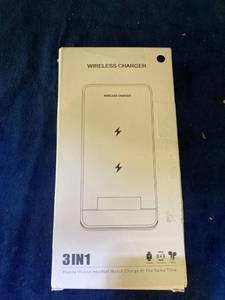 lot 51325 image: 3 in 1 WIRELESS CHARGER