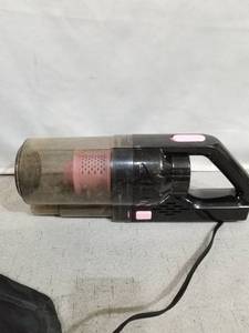 lot 76502 image: CAR VACUUM WITH ATTACHMENTS USED