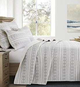 lot 76503 image: AiJar Home Bohemian Geometric Quilt Set Bedspread Coverlet 3 Piece -- Black&White Striped Boho Style-- FullQueen Size -- Ultra Lightweight Soft Microfiber Bedding Cover(Queen (96x96))