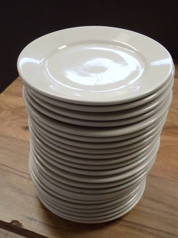 lot 1779 image: Lot Of (23) 9 Round Ultima China Dinner Plates