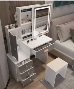 lot 51014 image: FUFU&GAGA Make Up Vanity Set Table With LED Light And Stool