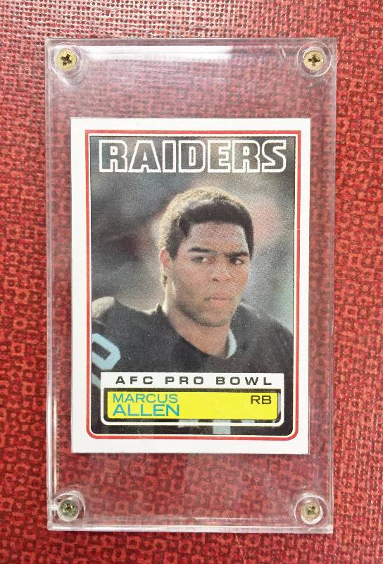 lot 1010 image: Marcus Allen 1983 Topps Rookie Card - Hall of Famer - Former Chief - Awesome Condition Must Have Rookie