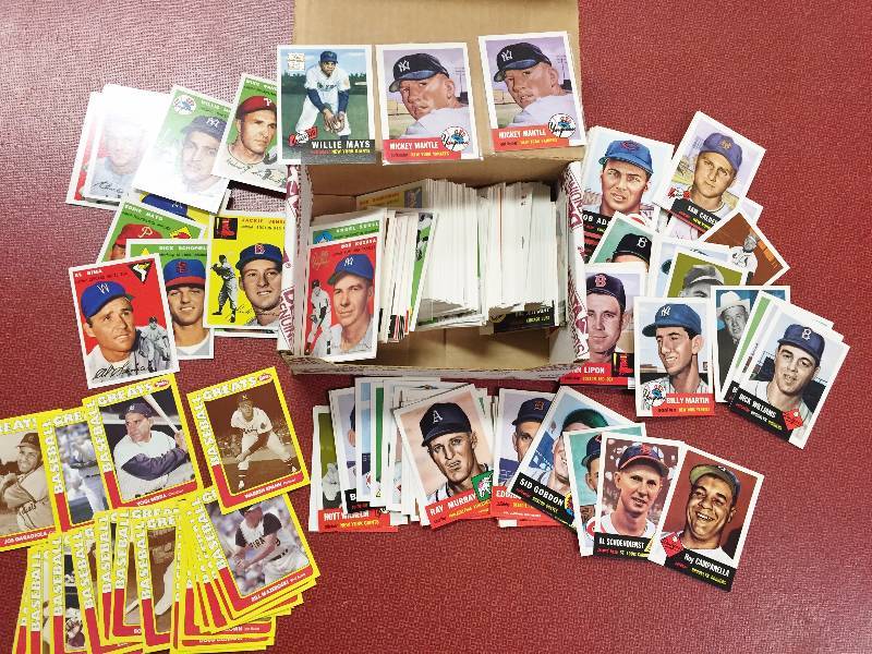 lot 1027 image: 1953  1954 TOPPS ARCHIVES BASEBALL CARDS - 300 MICKEY MANTLE, WILLIE MAYS, ROY CAMPANELLA, BILLY MARTIN 