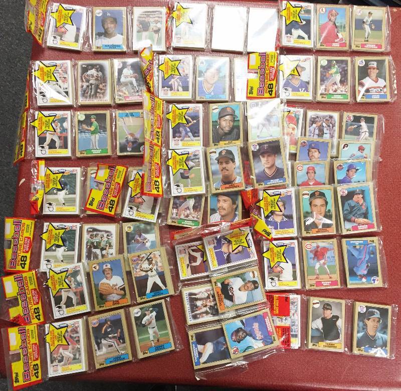 lot 1032 image: (22) Factory Sealed Topps 1987 Rack Pack Lot - 29 YEARS OLD - BO JACKSON ROOKIE YEAR - BONDS, MCGWIRE, LARKIN ROOKIE YEAR - AMAZINGLY RARE