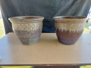 lot 3704 image: glazed planters