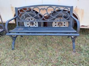 lot 3706 image: Aluminum Park Bench