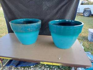 lot 3709 image: (2) Better Homes & Gardens Dubai 19 Decorative Outdoor Resin Planter, Teal