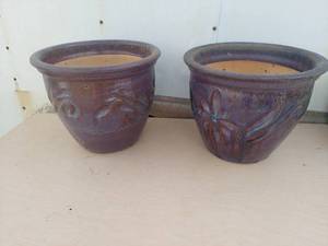 lot 3745 image: Pair of Glazed Planters