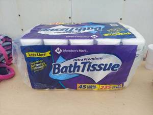 lot 3747 image: Members Mark Ultra Premium 2-Ply Toilet Paper, 45 Large Rolls