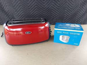 lot 3762 image: Oster 4 slot toaster and mini food chopper