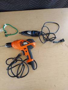 lot 3771 image: Black and Decker drill and dremel tool