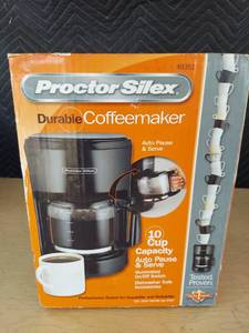 lot 3799 image: Proctor Silex coffee maker