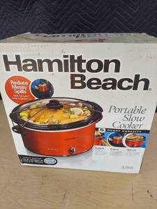 lot 3808 image: Hamilton Beach slow cooker