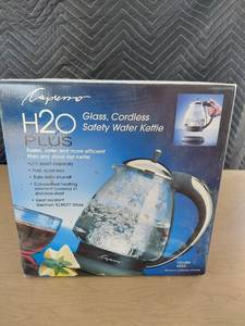 lot 3810 image: electric water kettle