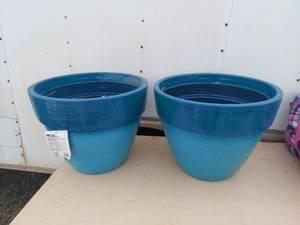 lot 3861 image: (2) Better Homes & Gardens Dubai 19 Decorative Outdoor Resin Planter, Teal