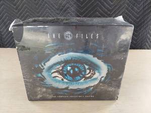 lot 3902 image: X Files dvds
