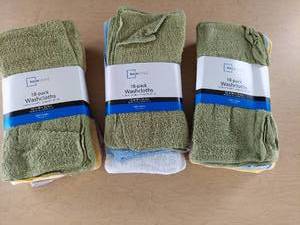 lot 3936 image: (3) 18 pack washcloths