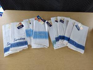 lot 3948 image: 11 kitchen towels