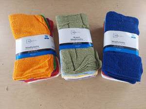 lot 3953 image: (3) 18 pack washcloths