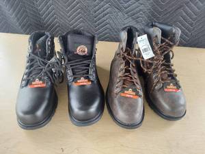 lot 3958 image: 2 steel toe Brahma boots- size 7 and 7 12