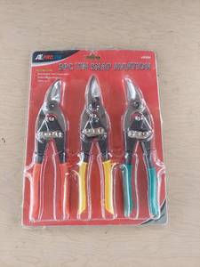 lot 3959 image: tin snips