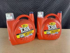 lot 3983 image: Era laundry Detergent