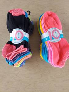 lot 3990 image: (2) 10 pack no show socks