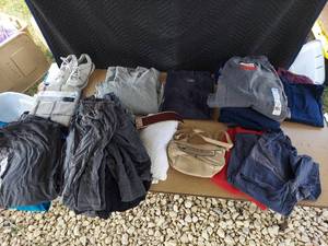 lot 3995 image: mostly clothing - dirty damaged some used
