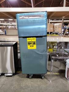 lot 71319 image: Frigidaire EFR451-C Door RefrigeratorFreezer, 4.65cu ft, Platinum Series, Stainless Steel, Double