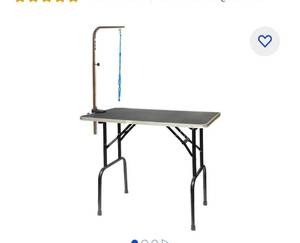 lot 71327 image: Go Pet Club Dog Grooming Table with Arm