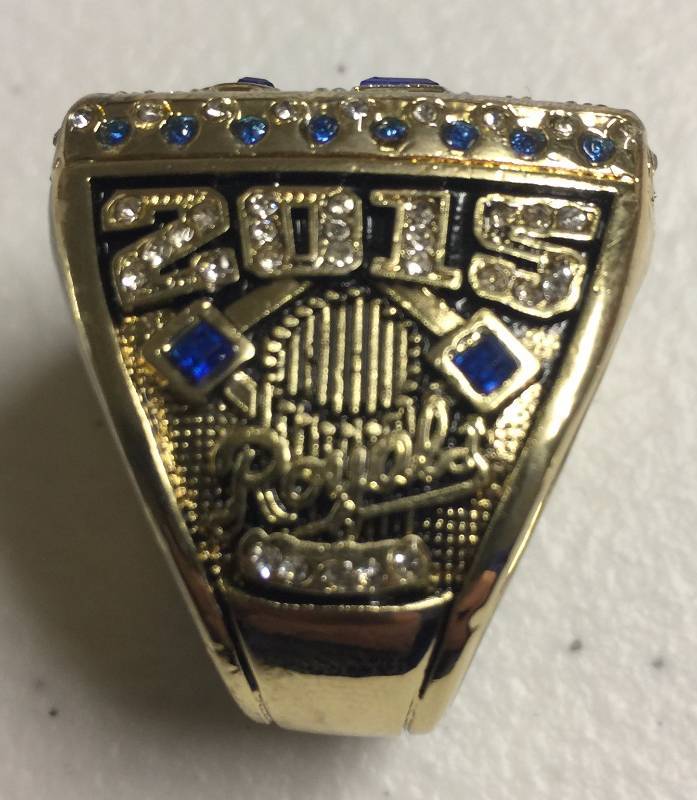 Sold at Auction: 2015 Kansas City Royals World Championship ring.