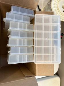 lot 2011 image: Lot of Small Containers