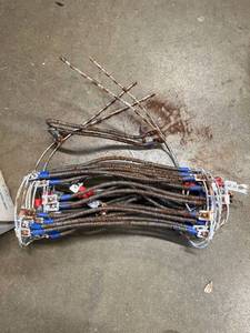 lot 2033 image: 2 pairs of Radial Chains for Trucks and Buses