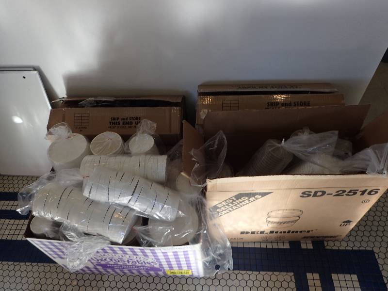 lot 1871 image: Large Lot Of Ice Cream Paper Goods