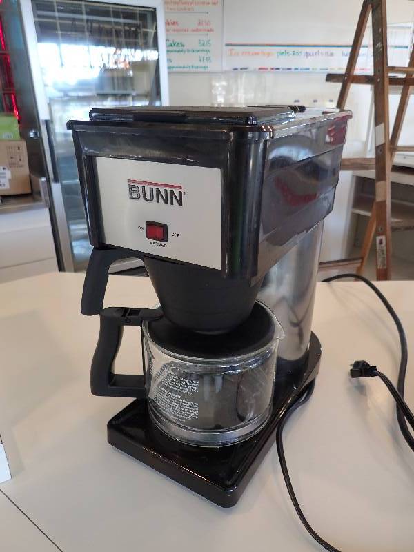 lot 1874 image: Counter Top Velocity Brew 10 Cup Coffee Maker
