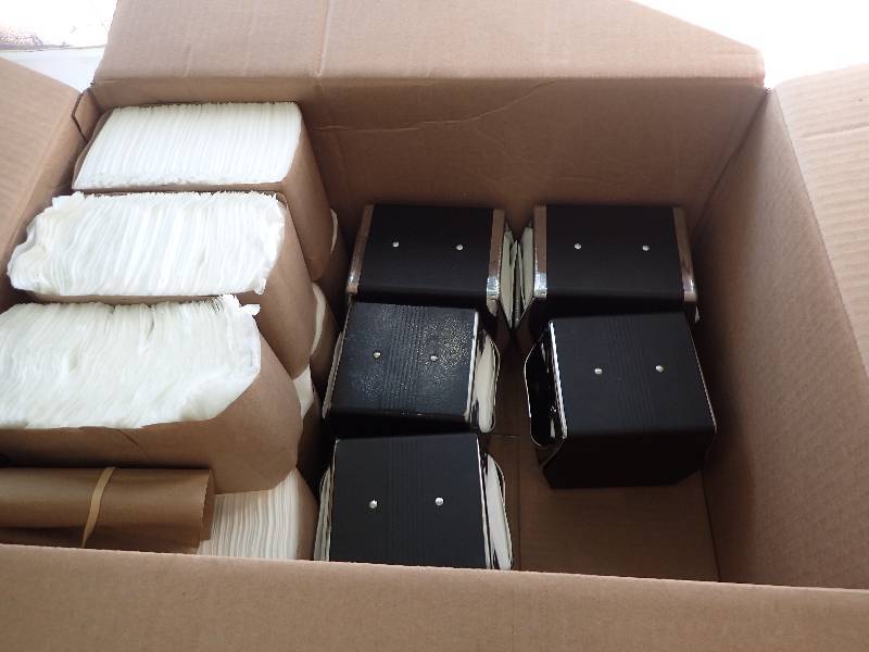 lot 1895 image: (5) Tidynap Tabletop Napkin Dispensers With Refillable Napkins