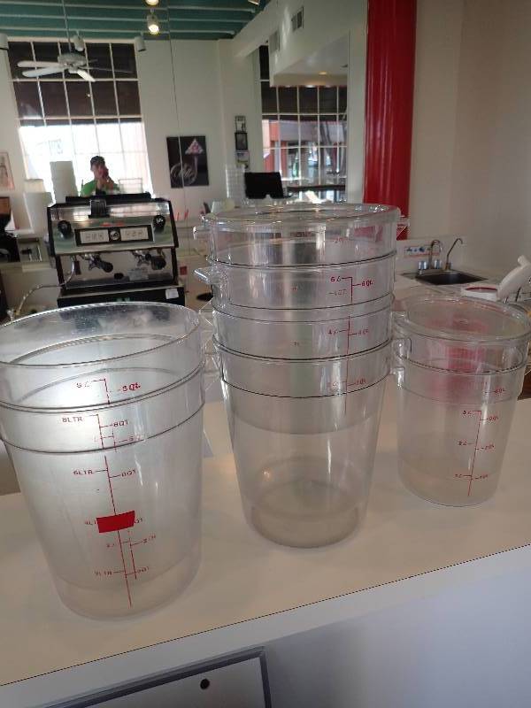 lot 1903 image: Lot Of 8quart, 6quart, And 4quart Food Measuring Containers