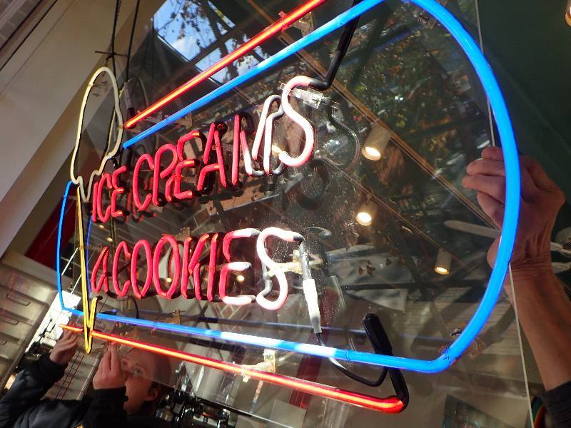 lot 1980 image: Lighted Neon Ice Cream Display Sign