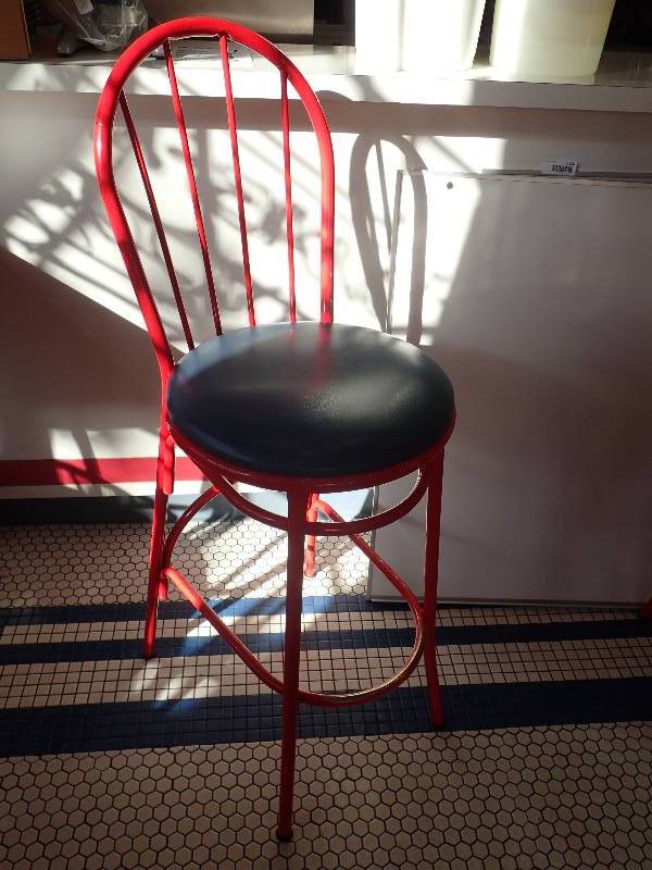 lot 1930 image: Bar Heigth Red Framed Blue Padded Seating Chair