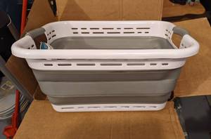 lot 4049 image: Laundry Basket