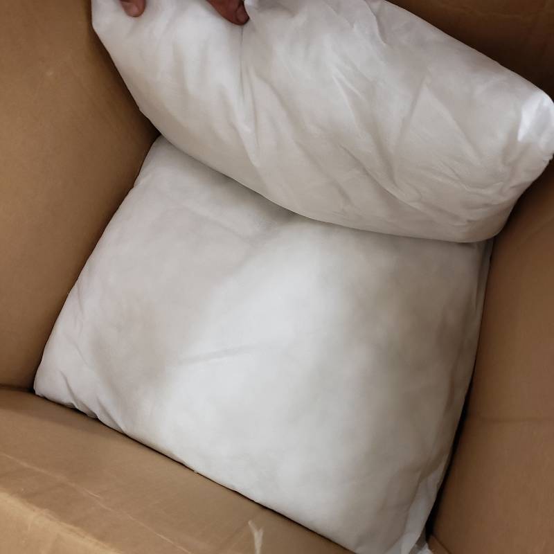 lot 26959 image: Various Size Pillow Inserts (5 pcs)