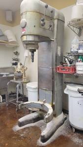 lot 10115 image: Commerical Hobart Tall-Boy Dough Mixer Model 140T