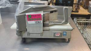 lot 10365 image: Nemco Tomato Slicer
