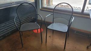 lot 10405 image: (2) Metal Outdoor Chairs