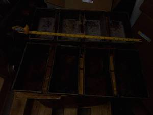 lot 15278 image: Lot of 4 Loaf Strap Pans