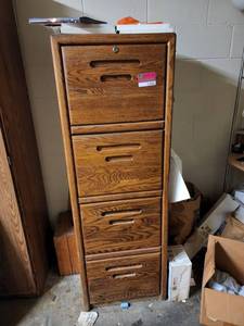 lot 15440 image: 4 Tier Wooden Filing Cabinet