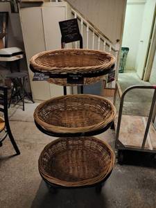 lot 15458 image: 3 Tier Basket Display Rack