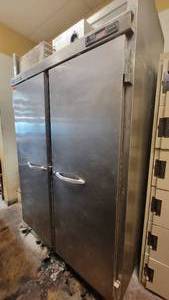 lot 10123 image: Commercial Beverage Air 2-Door Reach-In Freezer Model PF48-1AS