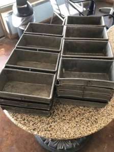 lot 10630 image: Lot of 7 Refurbished 4-Loaf Strap Pans