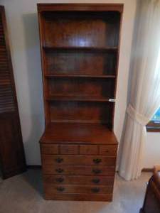 lot 2865 image: Chest of Drawers wBookshelf